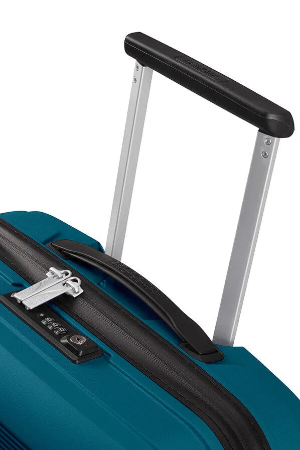 American Tourister Airconic 55cm - Kabinväska Deep Ocean